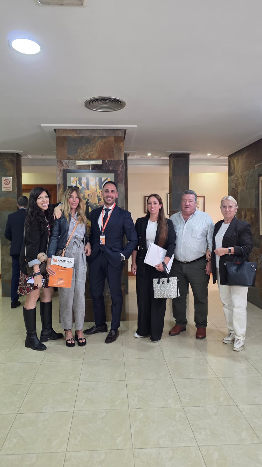 Firma en notaría y operación cerrada con éxito 5